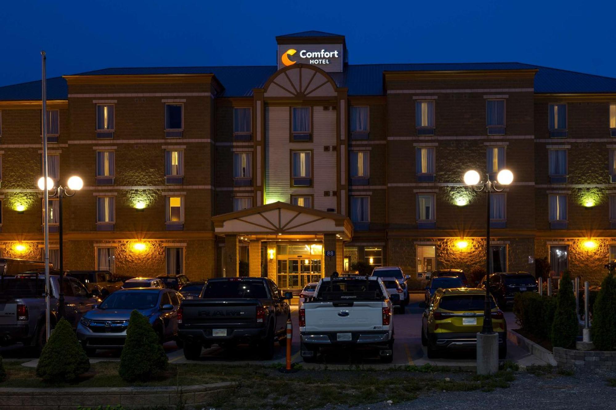 Comfort Hotel Bayer'S Lake Timberlea Exteriör bild