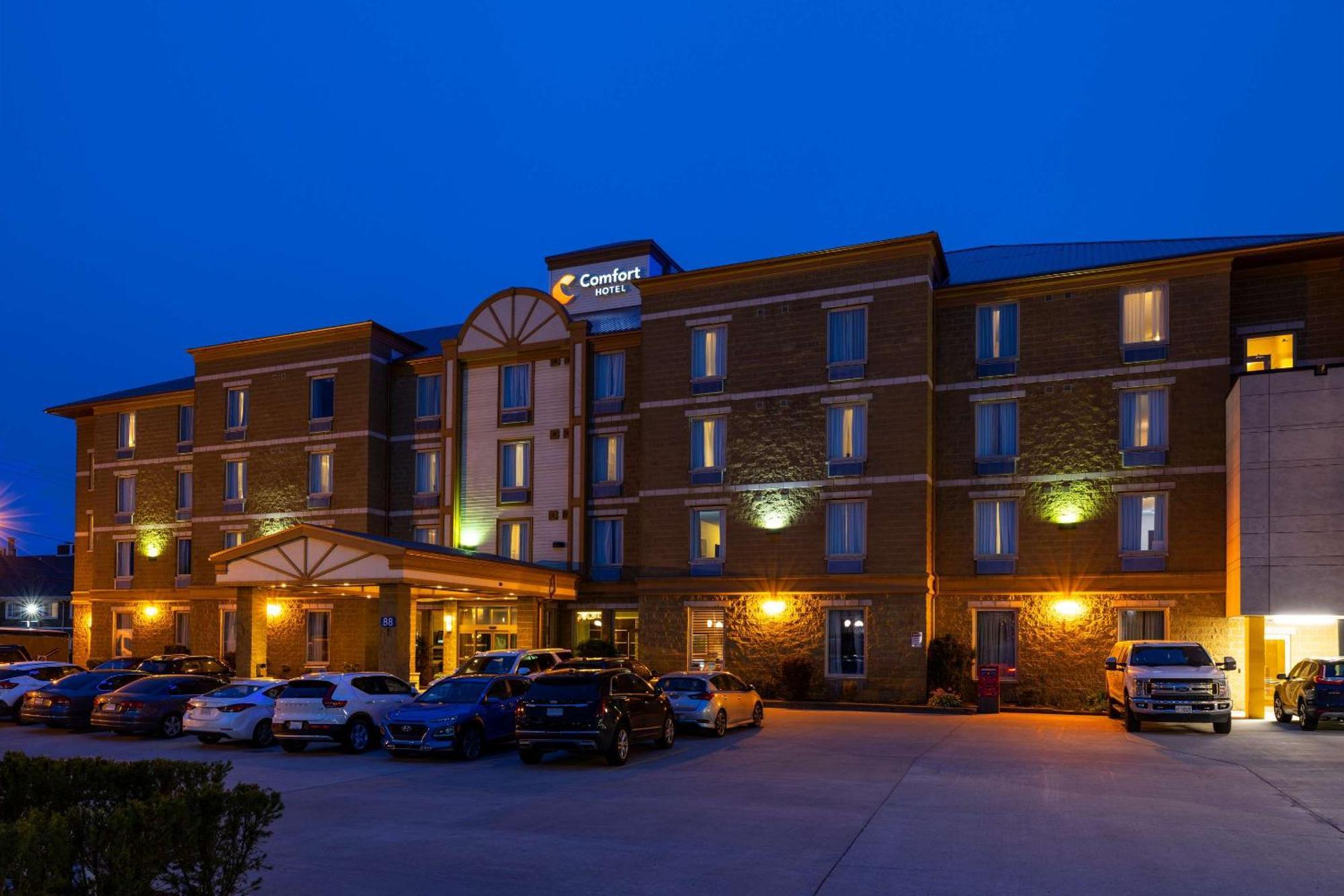 Comfort Hotel Bayer'S Lake Timberlea Exteriör bild