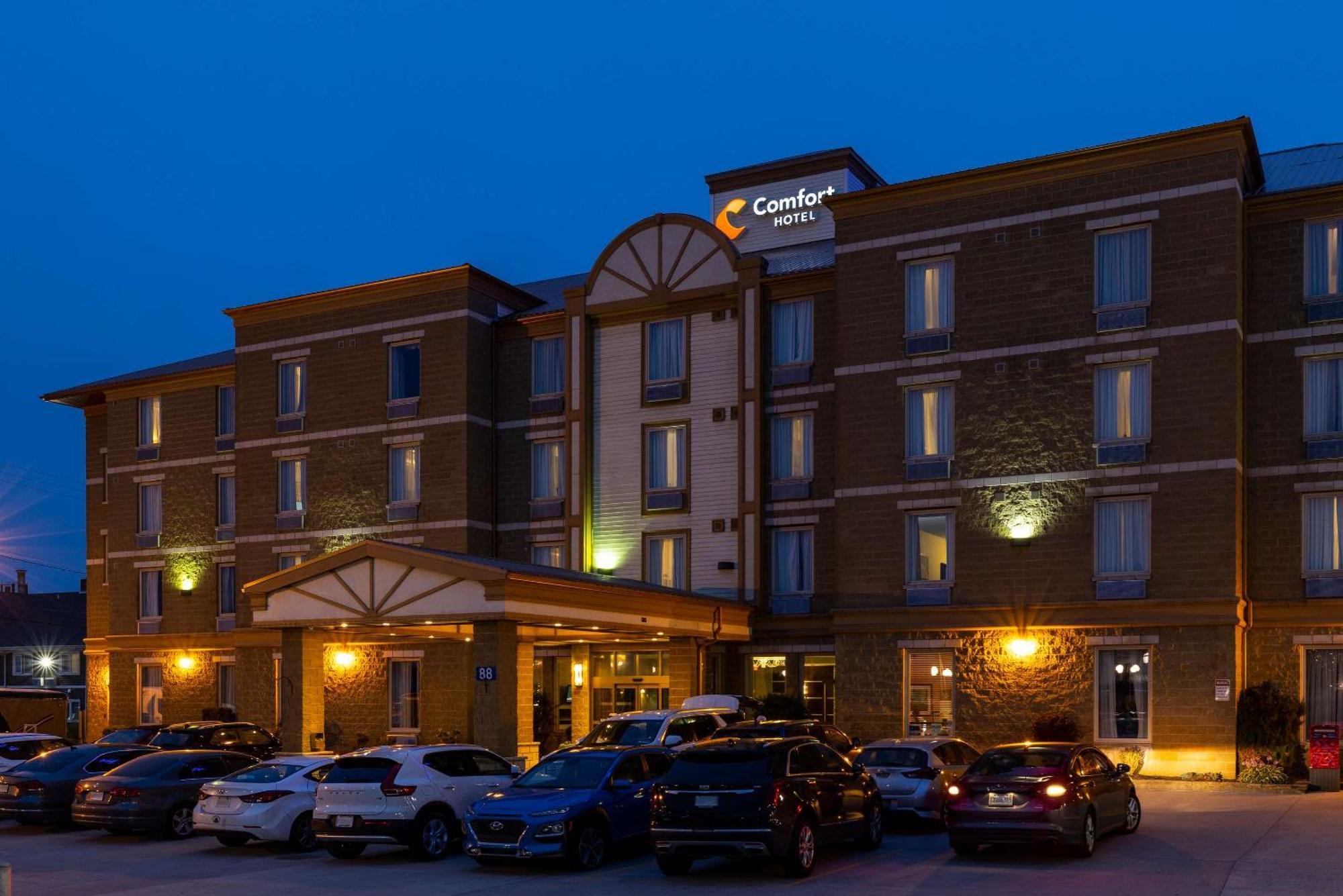 Comfort Hotel Bayer'S Lake Timberlea Exteriör bild